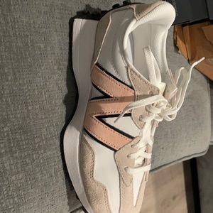 Brand new 327 New Balance